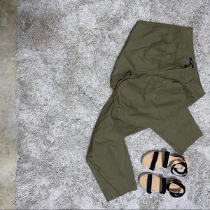 Light olive green cargo pants w/ belt loops